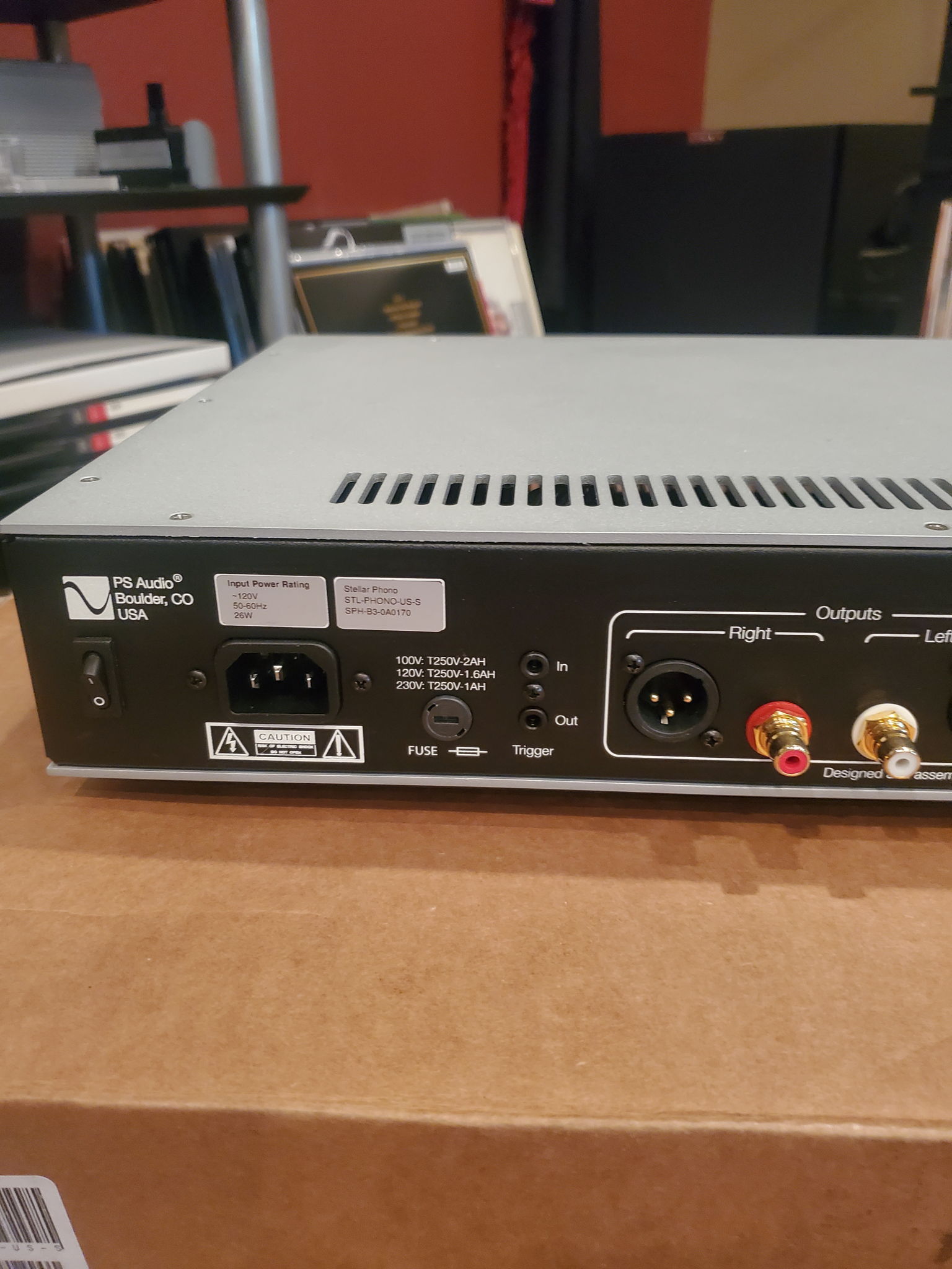 PS Audio Stellar Phono Preamplifier 7