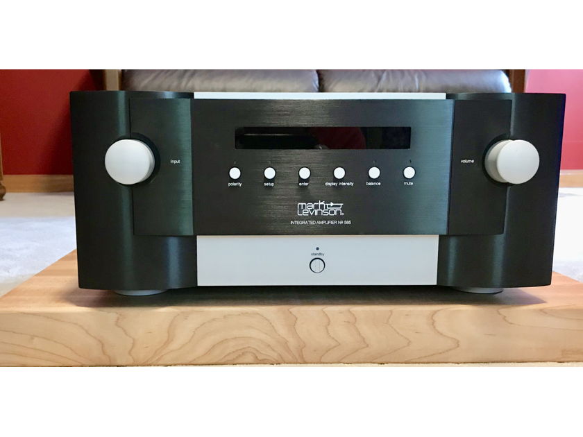 Mark Levinson No. 585 Integrated Amplifier