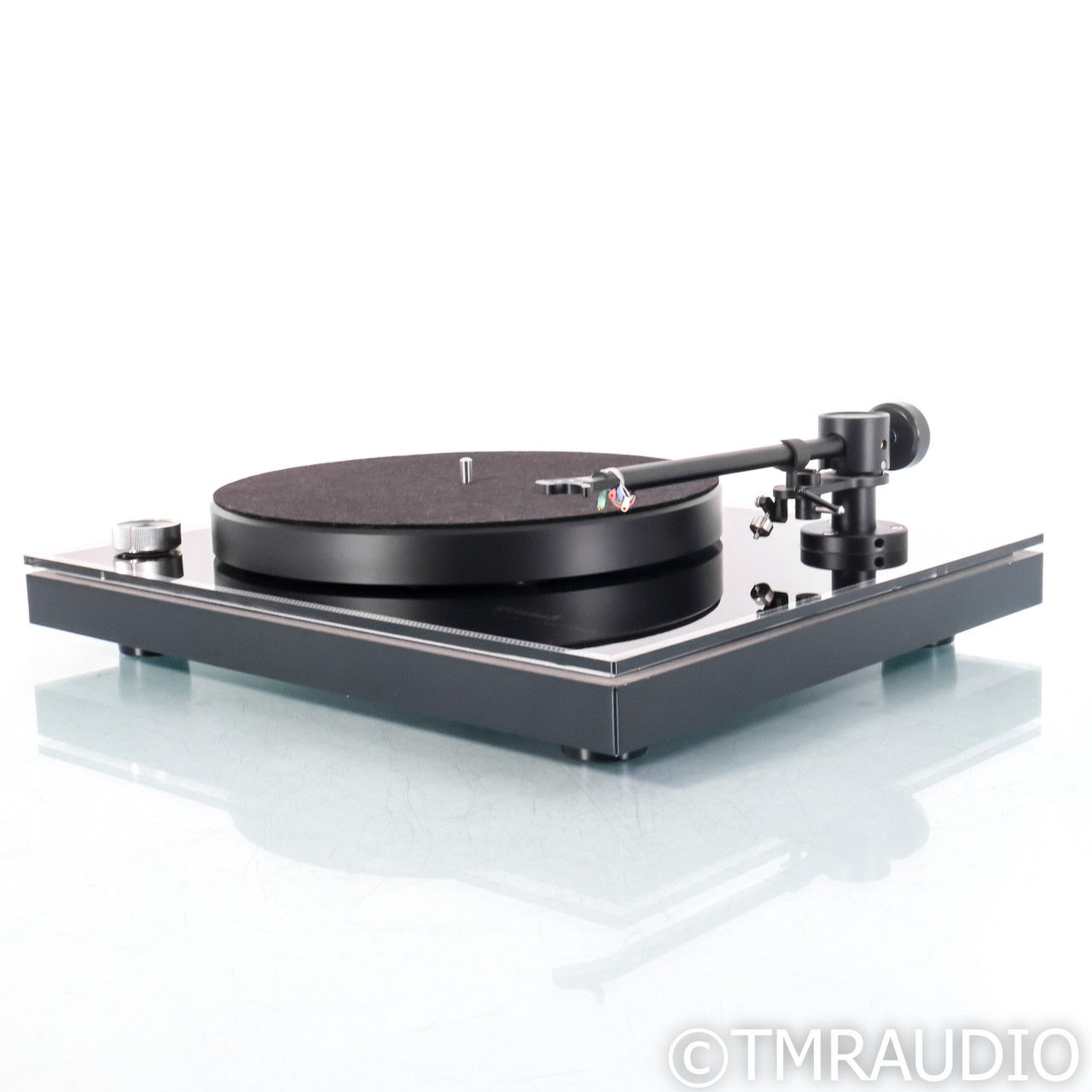 McIntosh MT2 Belt Drive Turntable (No Cartridge) (69124) 4