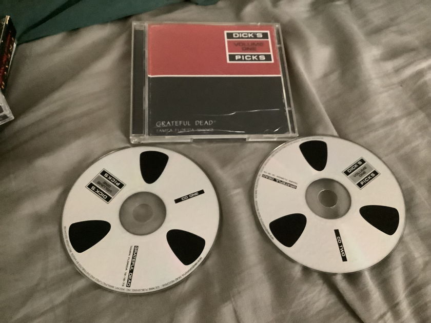 Grateful Dead 2 CD Set Dicks Picks Volume One