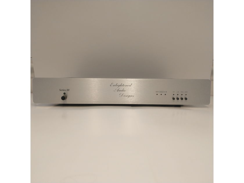 Enlightened Audio Designs EAD DSP-7000 Series III Nice shape - Balanced Outputs