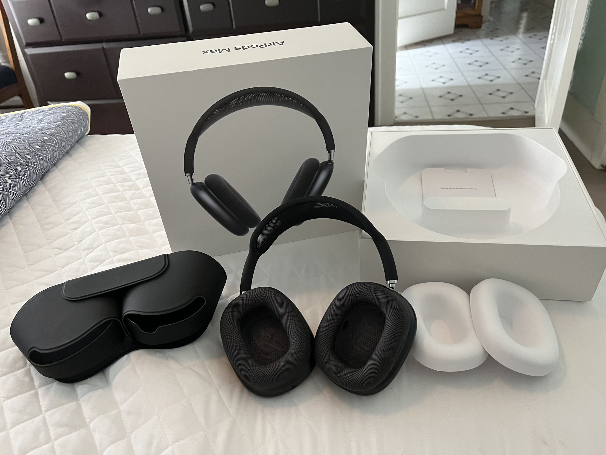Apple Airpod Max Headphones Box APPLE AIRPODS MAX WIRELESS