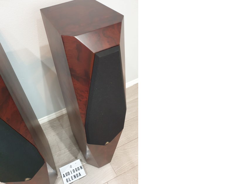 Pair of Avalon Transcendent Speakers For Sale Audiogon