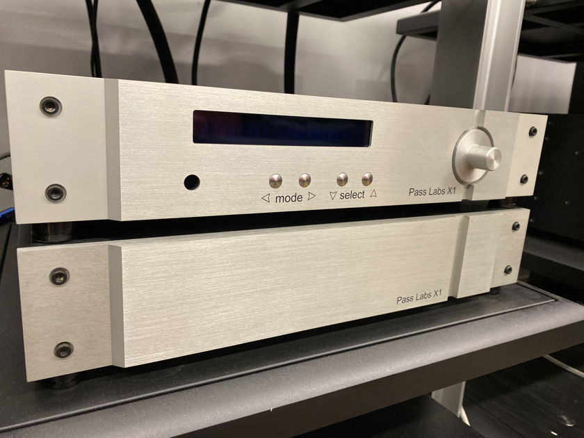 Pass Labs X-1 X1 Preamplifier with Remote ..................near San Francisco