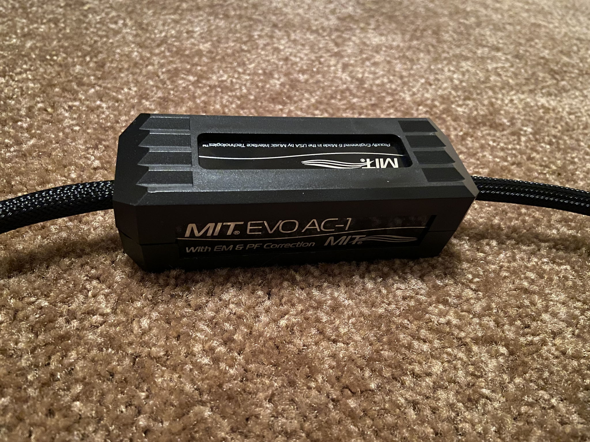 FURUTECH GTO-D3 NCF(R) & MIT EVO AC Power Cord 3