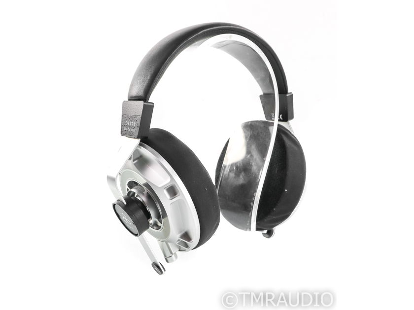 Final D8000 Pro Closed Back Planar Magnetic Headphones; D-8000 (42298)
