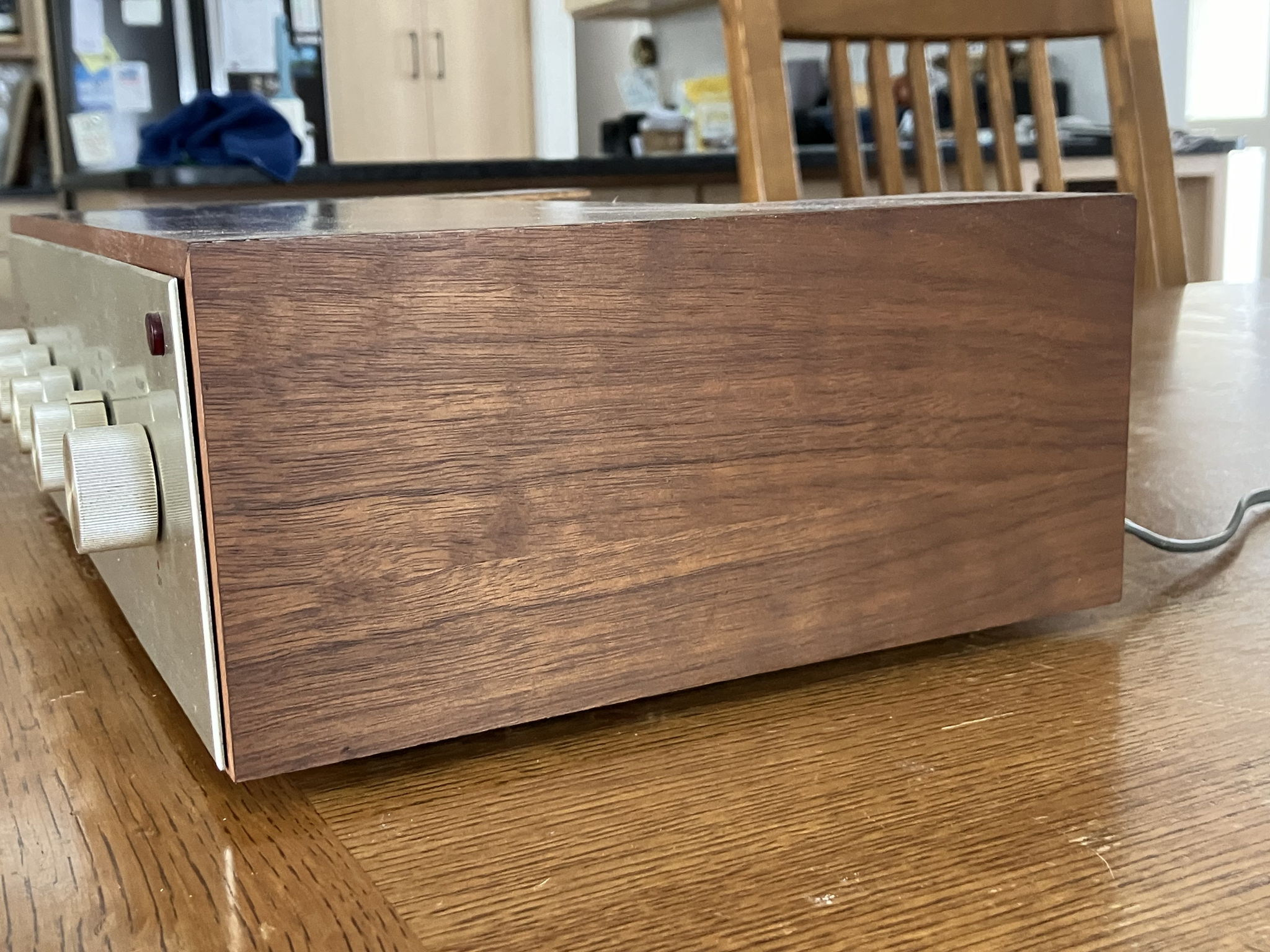 Vintage Acoustic Research Amplifier 2