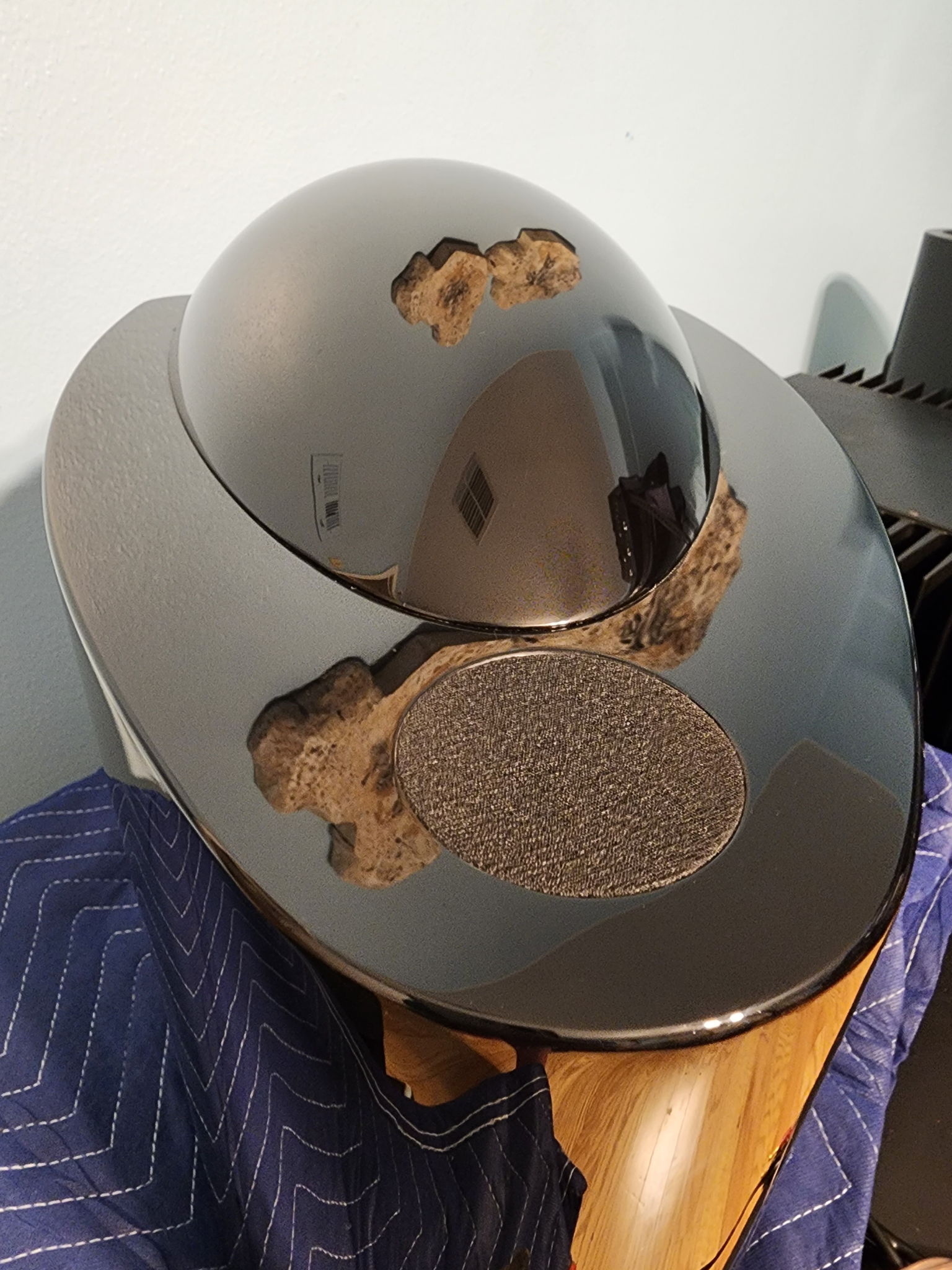 KEF Reference 201/2 with stands 10