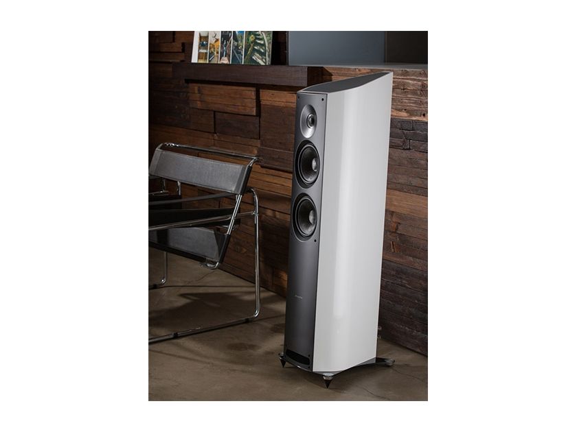 Sonus faber Venere 2.5 Speaker Pair, New-in-Box w/Warranty