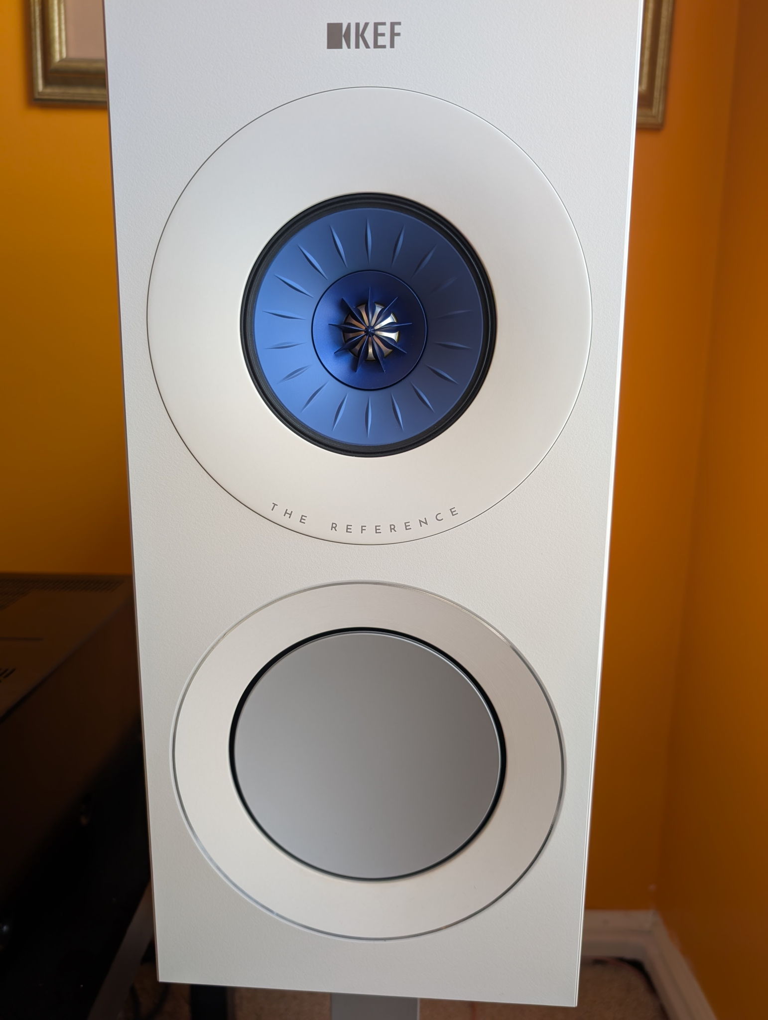 KEF Reference 1 Meta 2