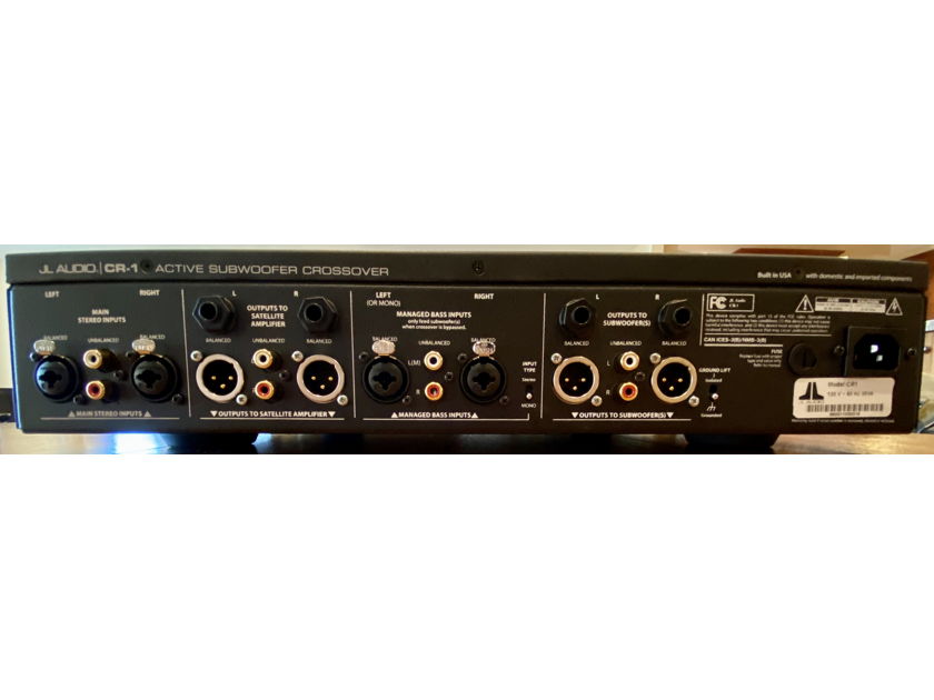 JL Audio CR-1 controller