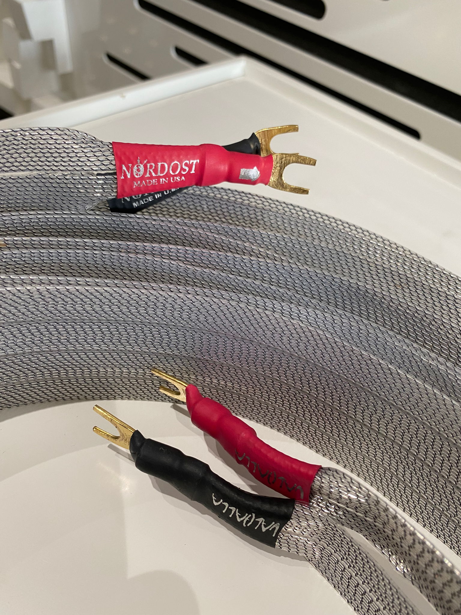 NORDOST V1 VALHALLA SPEAKER CABLE 4M   S>S - NEW PRICE 3