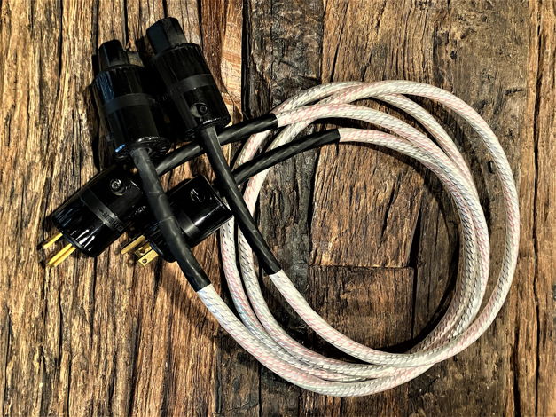 Wattgate Cords power cord