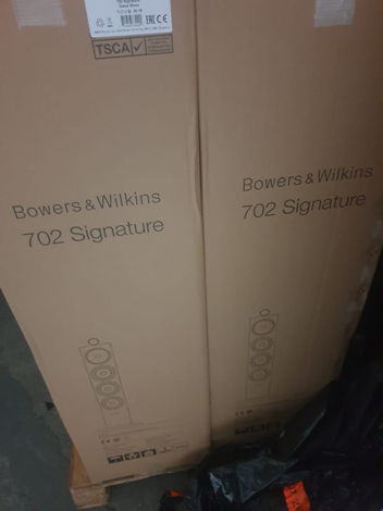 B&W (Bowers & Wilkins) 702 Signature