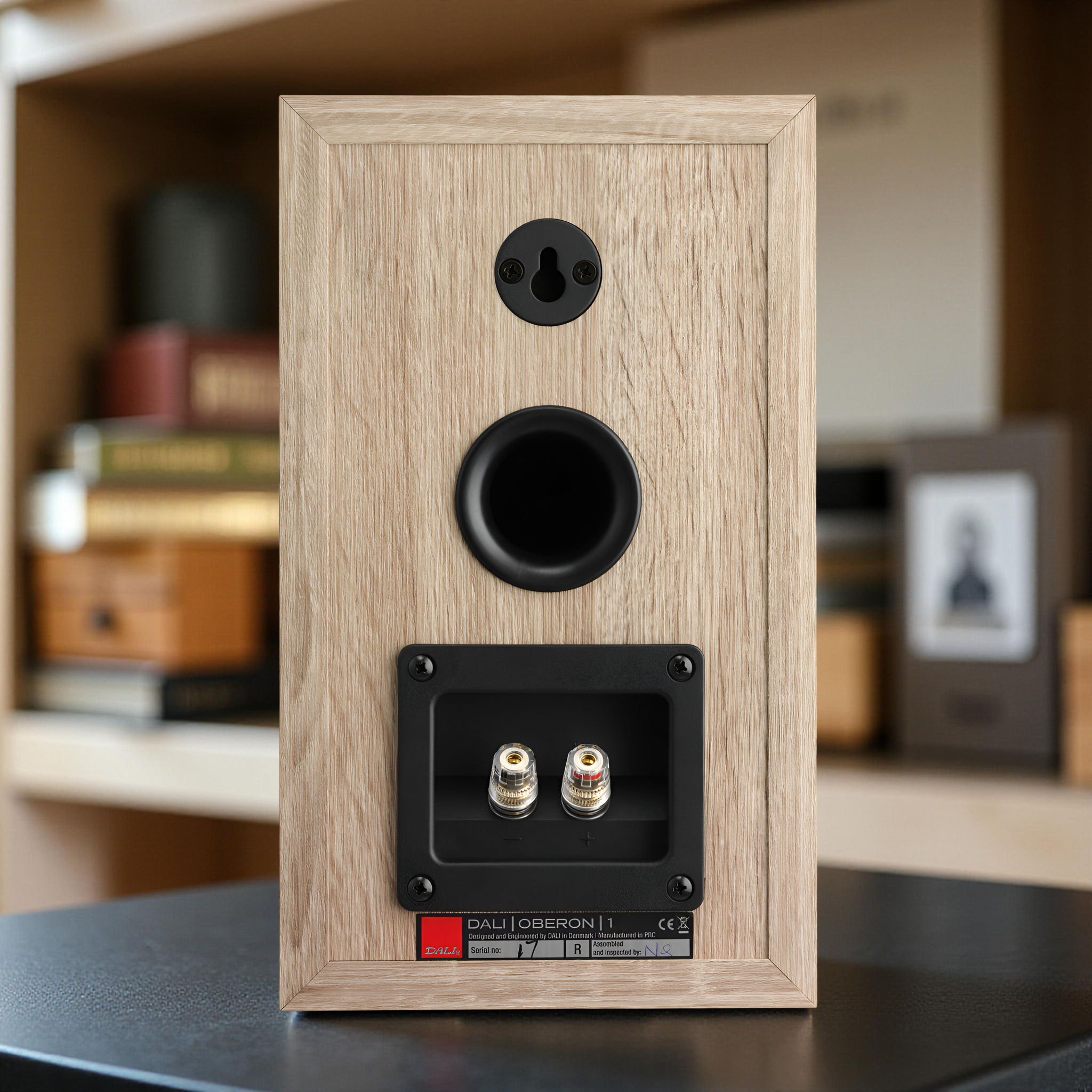 DALI OBERON 1 Bookshelf Speakers, Light Oa For Sale | Audiogon