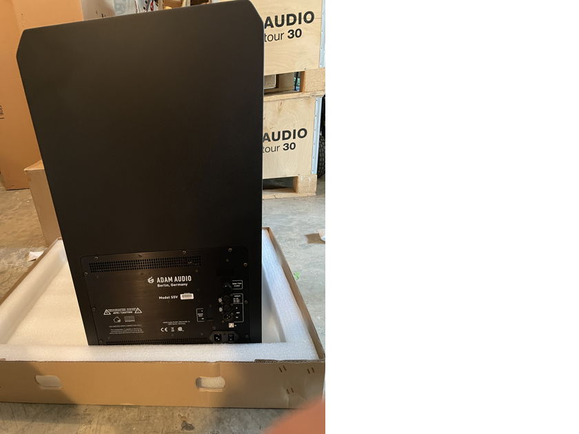 Adam Audio S5V active speakers - mint customer trade-in