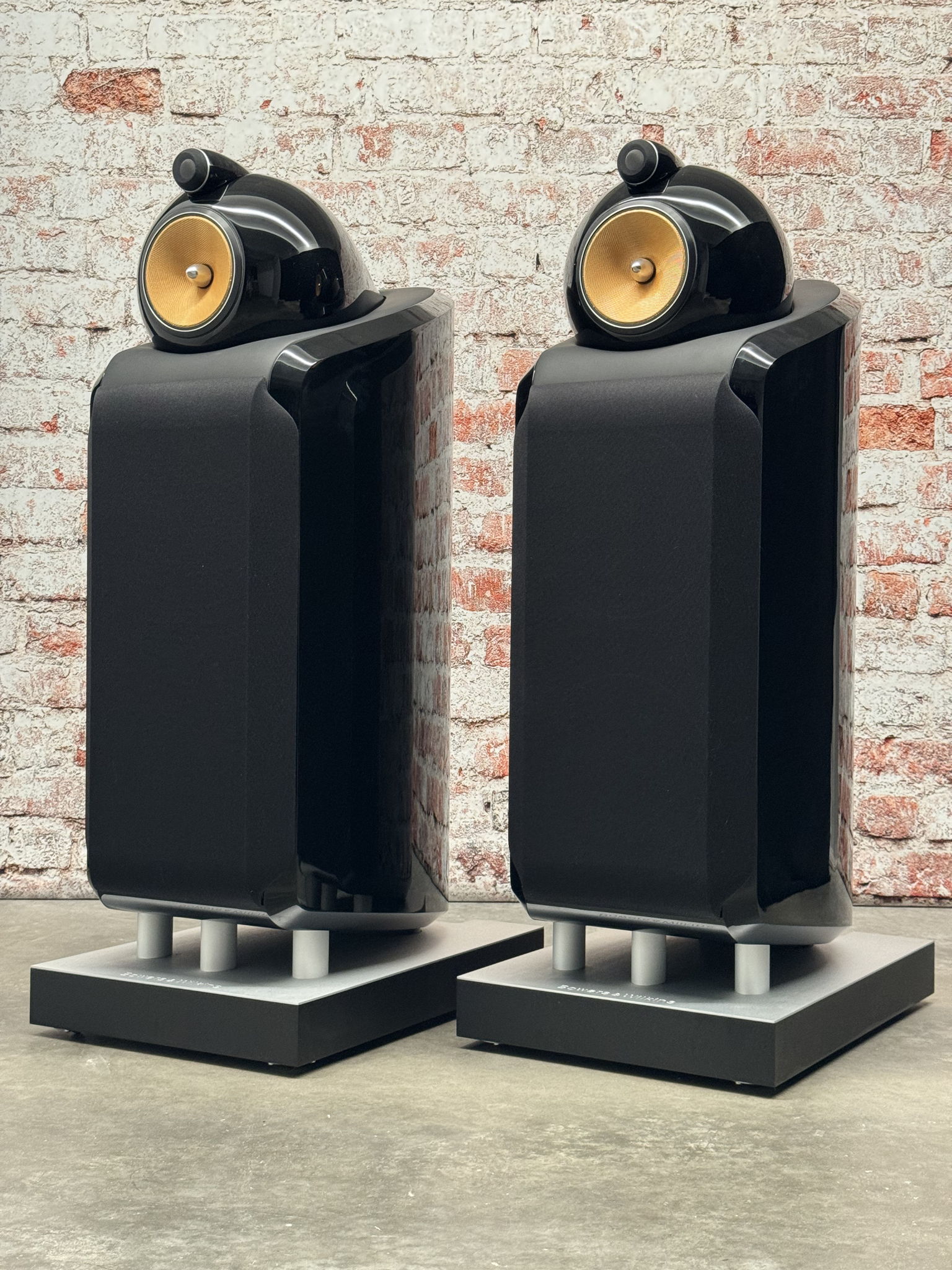 Bowers & Wilkins (B&W) 800 Diamond (D2) full range loud... 3