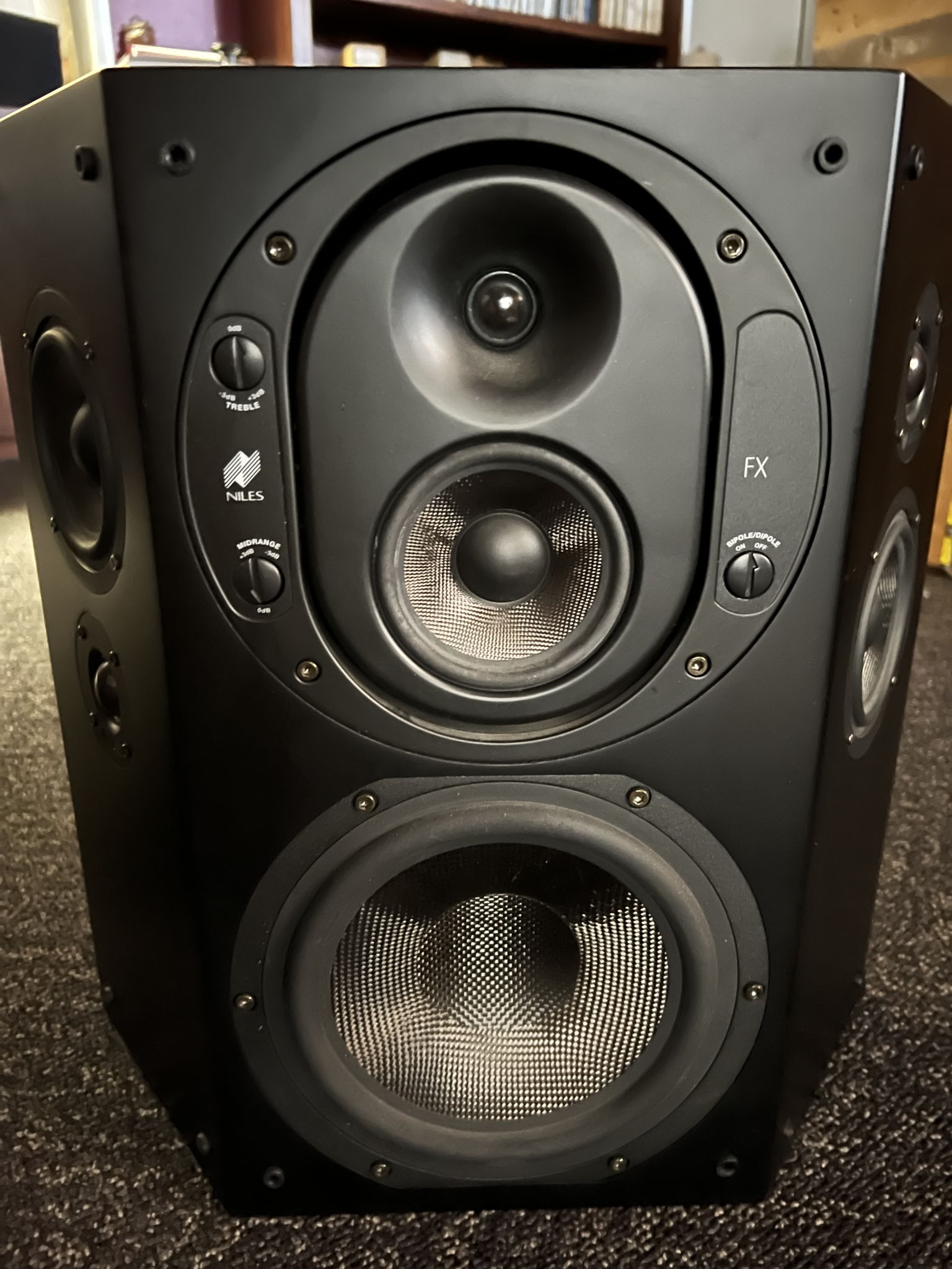 Niles Audio Pro870FX Reference on wall Surround Speakers: 5