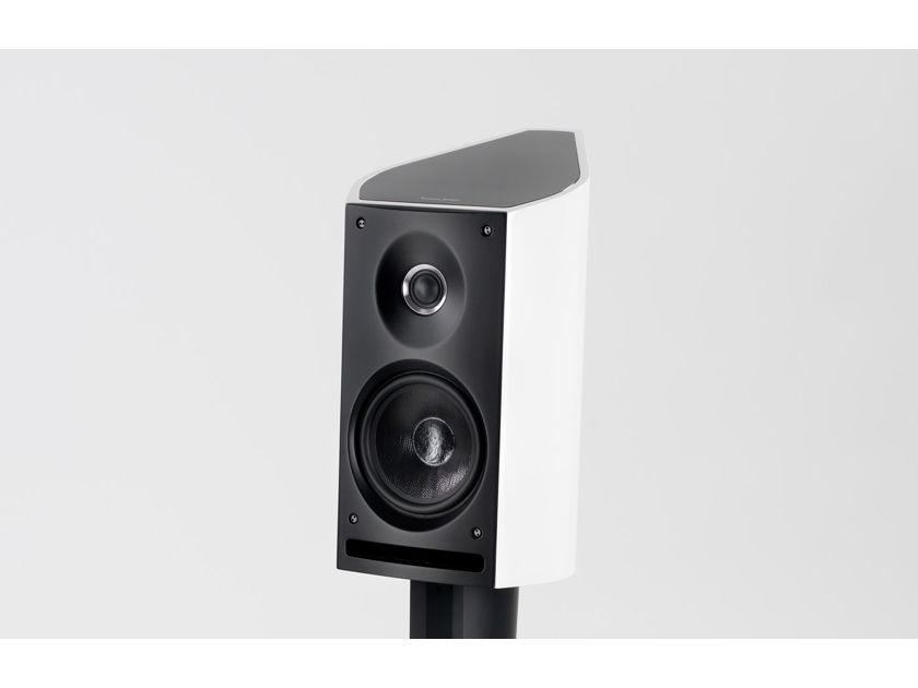 Sonus Faber Venere 2.0 Brand new sealed Pair Gloss white speakers