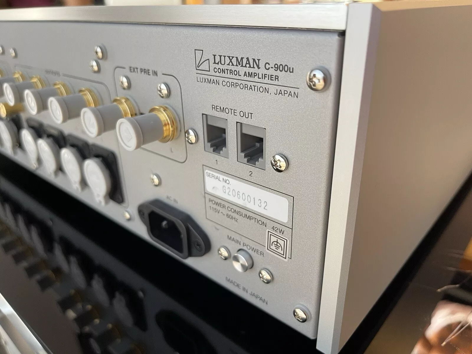 Luxman C-900U Solid State Stereo Preamp Preamplifier MINT 7