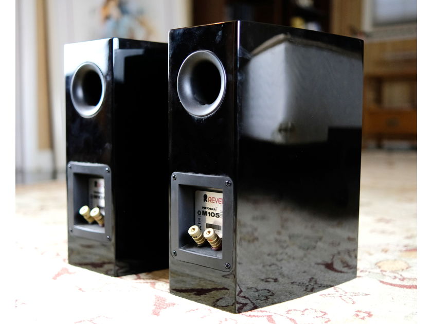 Revel Performa3 M105, Bookshelf Speaker (Piano Black), Compact 2-way bookshelf speakers