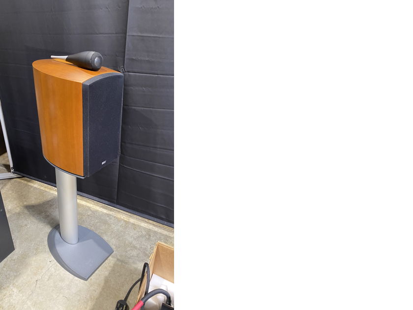 Bowers & Wilkins Abbey Road Dealer:  Nautilus 805 with FS-805 Stands & HTM2 Center Channel