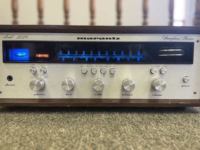 Marantz 2220 FULLY RESTORED with 1 year parts and labor warranty!