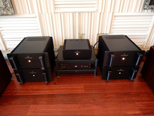 Jeff Rowland Design Group Model 7 Mono Power Amplifiers...