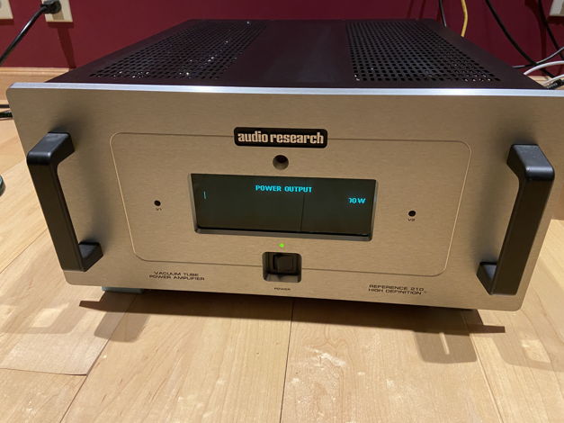 Audio Research Reference 210T Monoblocks mint condition