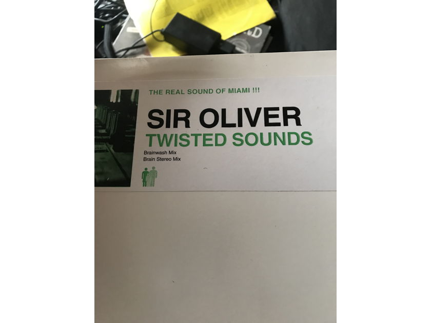 SIR OLIVER ~ Twisted Sounds SIR OLIVER ~ Twisted Sounds