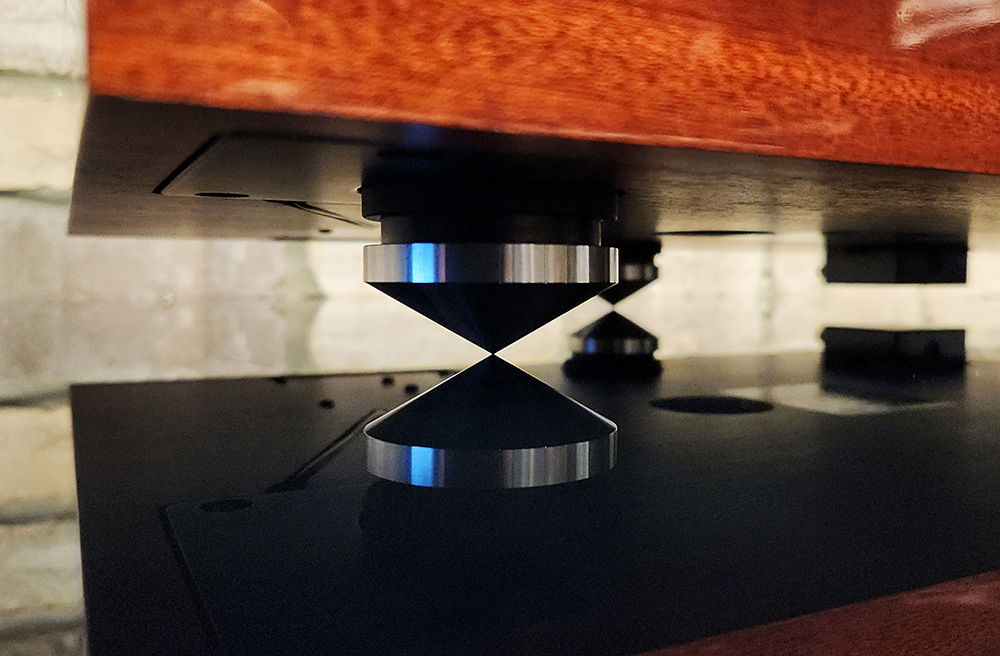 Pro-Ject Audio 2-Xperience SB Turntable - Mahogany w/ O... 12