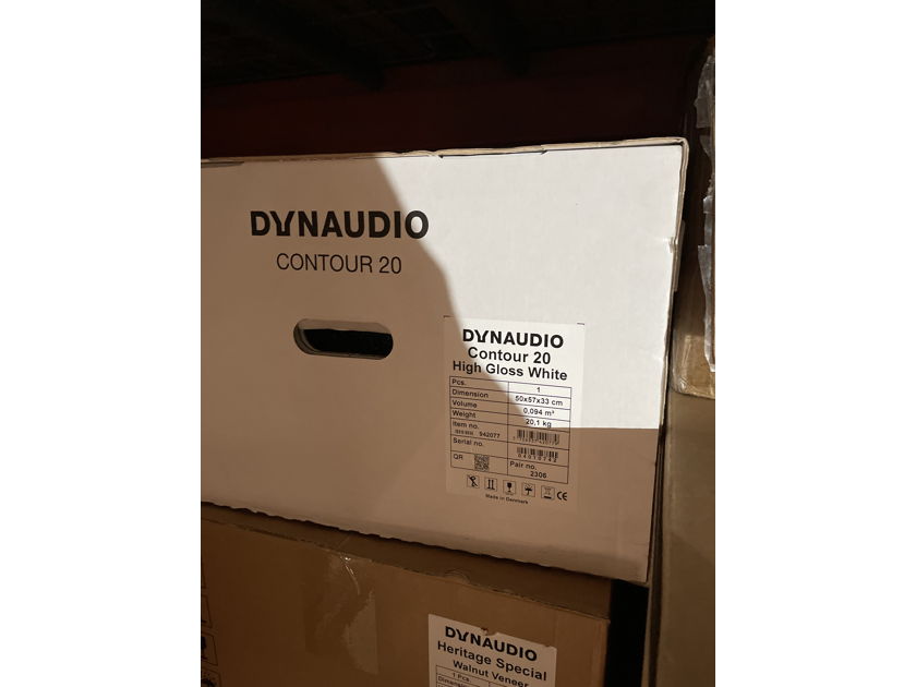 Dynaudio Contour 20 Bookshelf Speakers in High Gloss White. NEW IN BOX