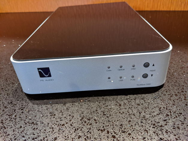 PS Audio NuWave DSD DAC with 3 Apex footers/Nitride bal...