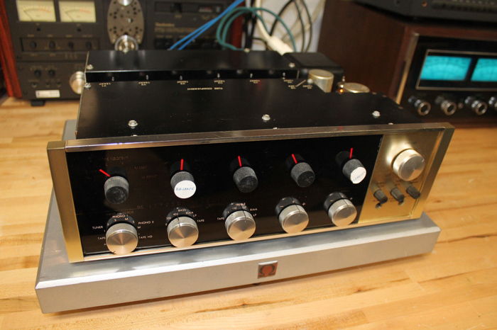 McIntosh C20 Tube Preamplifier in good condition - Just...
