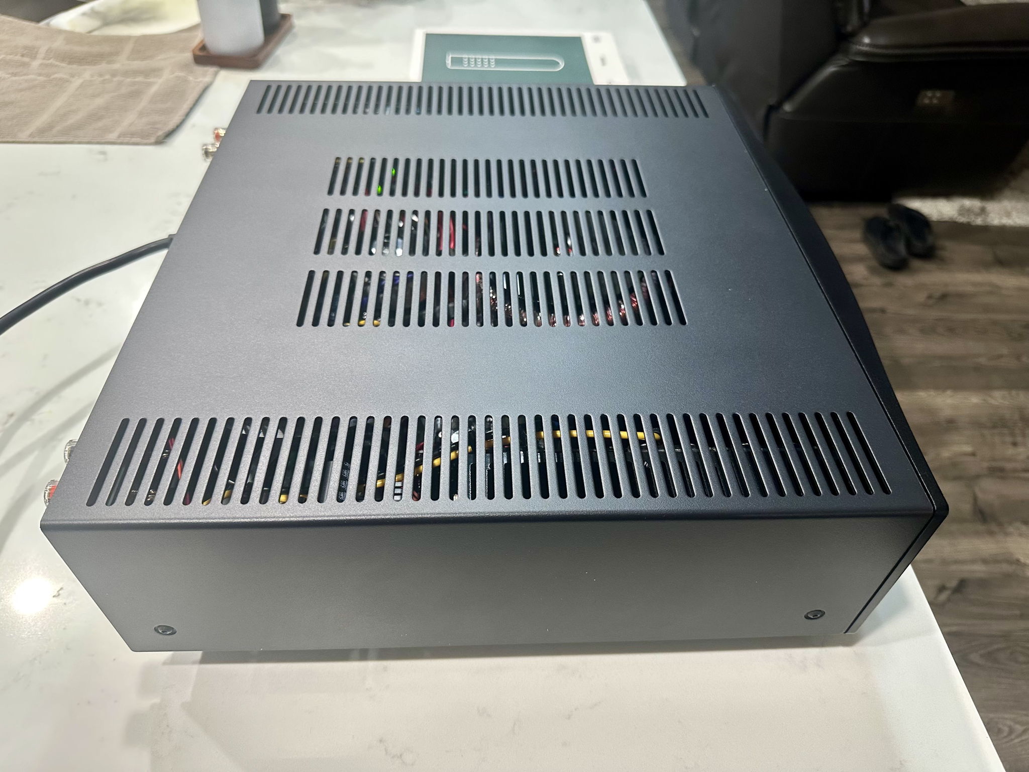 Hegel H390 integrated amplifier streamer Dac phono 3