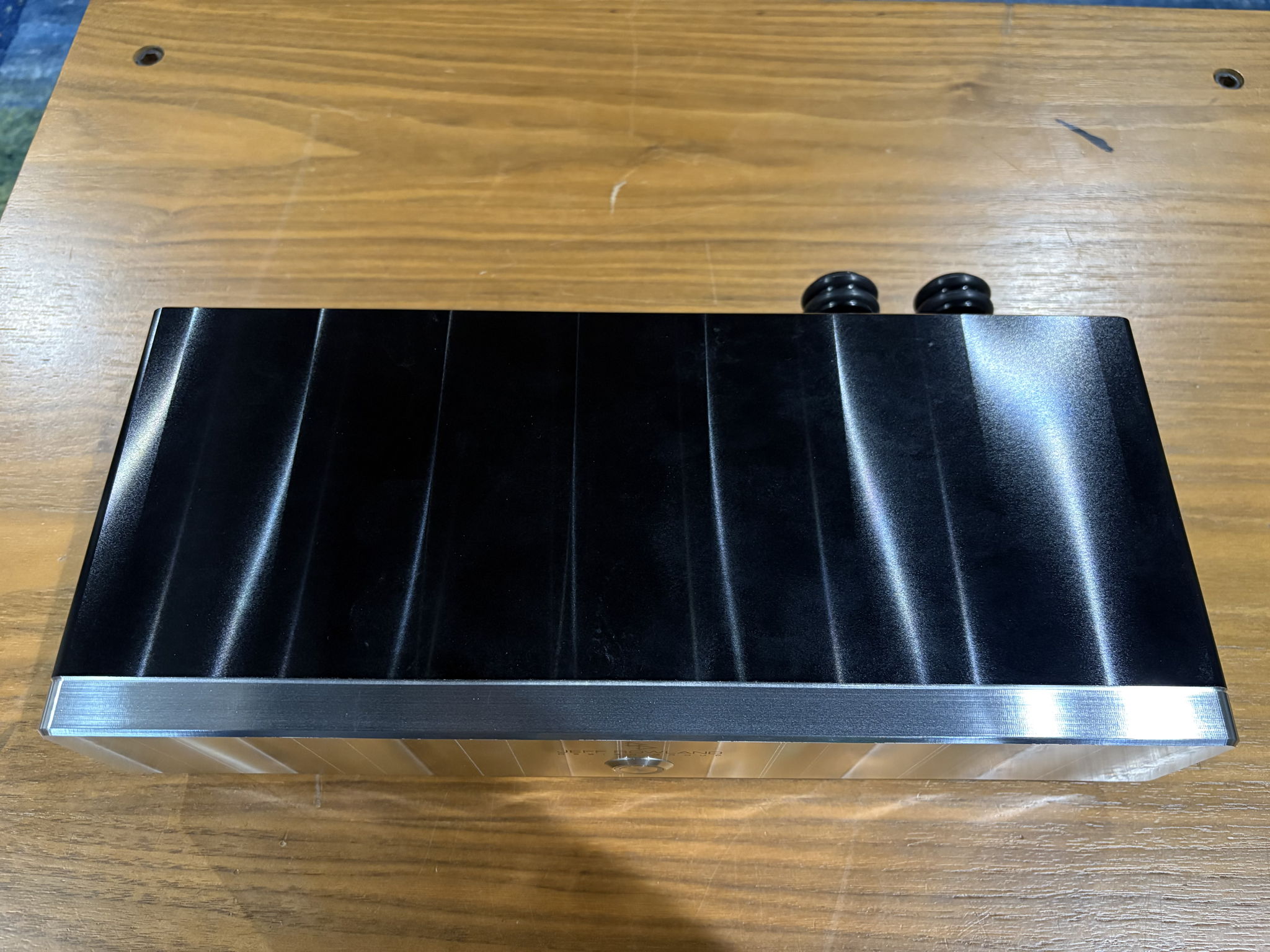 Jeff Rowland Model 125 Stereo Amplifier in Silver 3