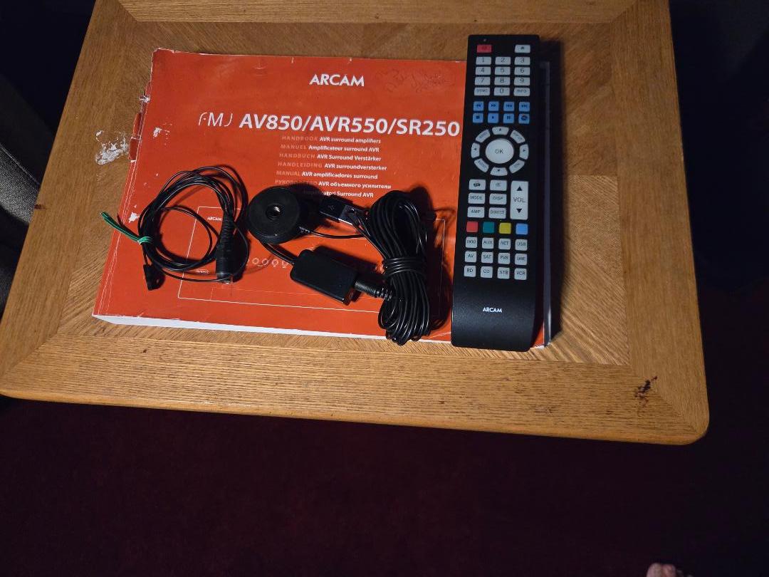 Arcam AVR850 5