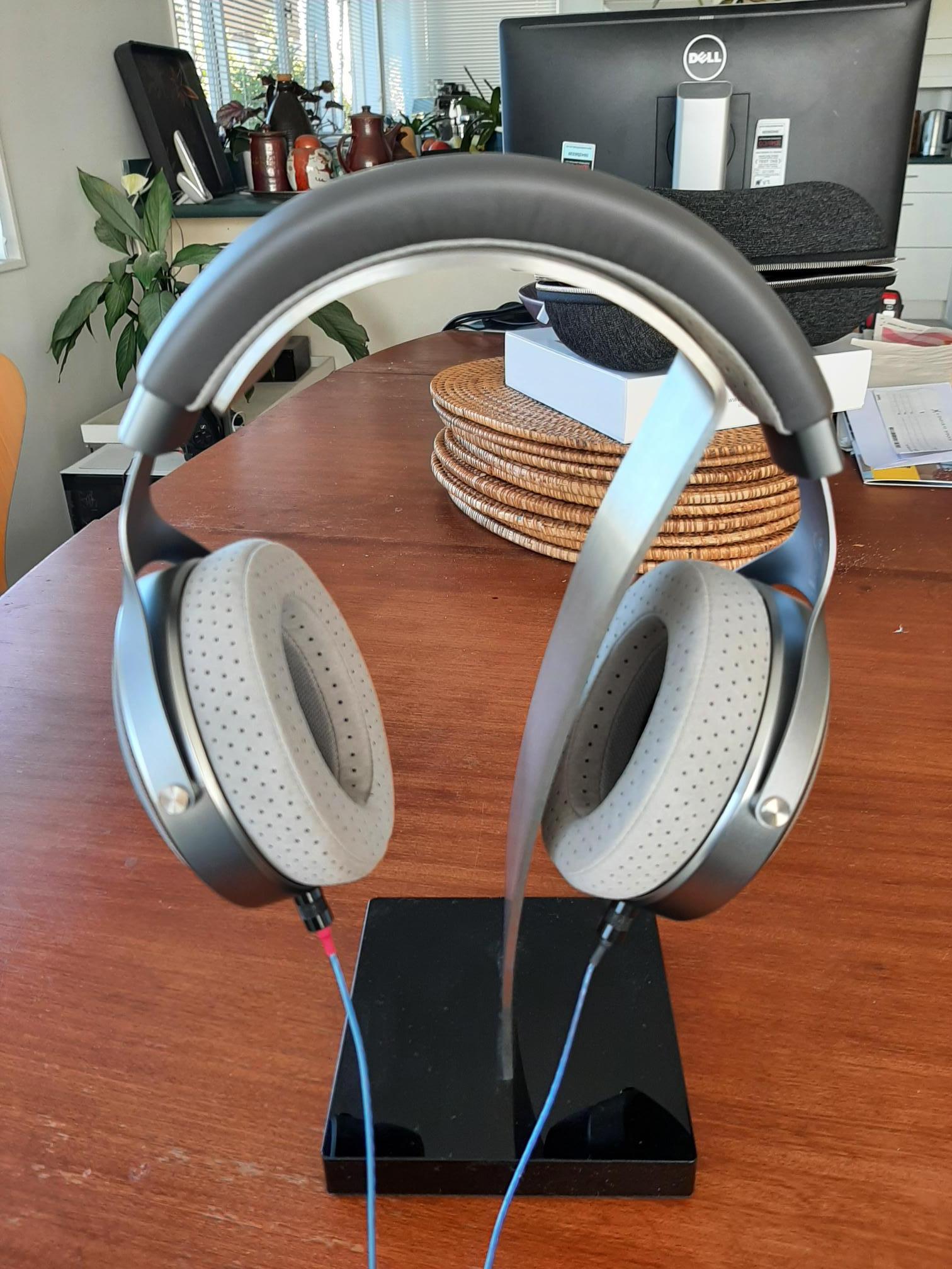 FOCAL CLEAR - AS NEW 2