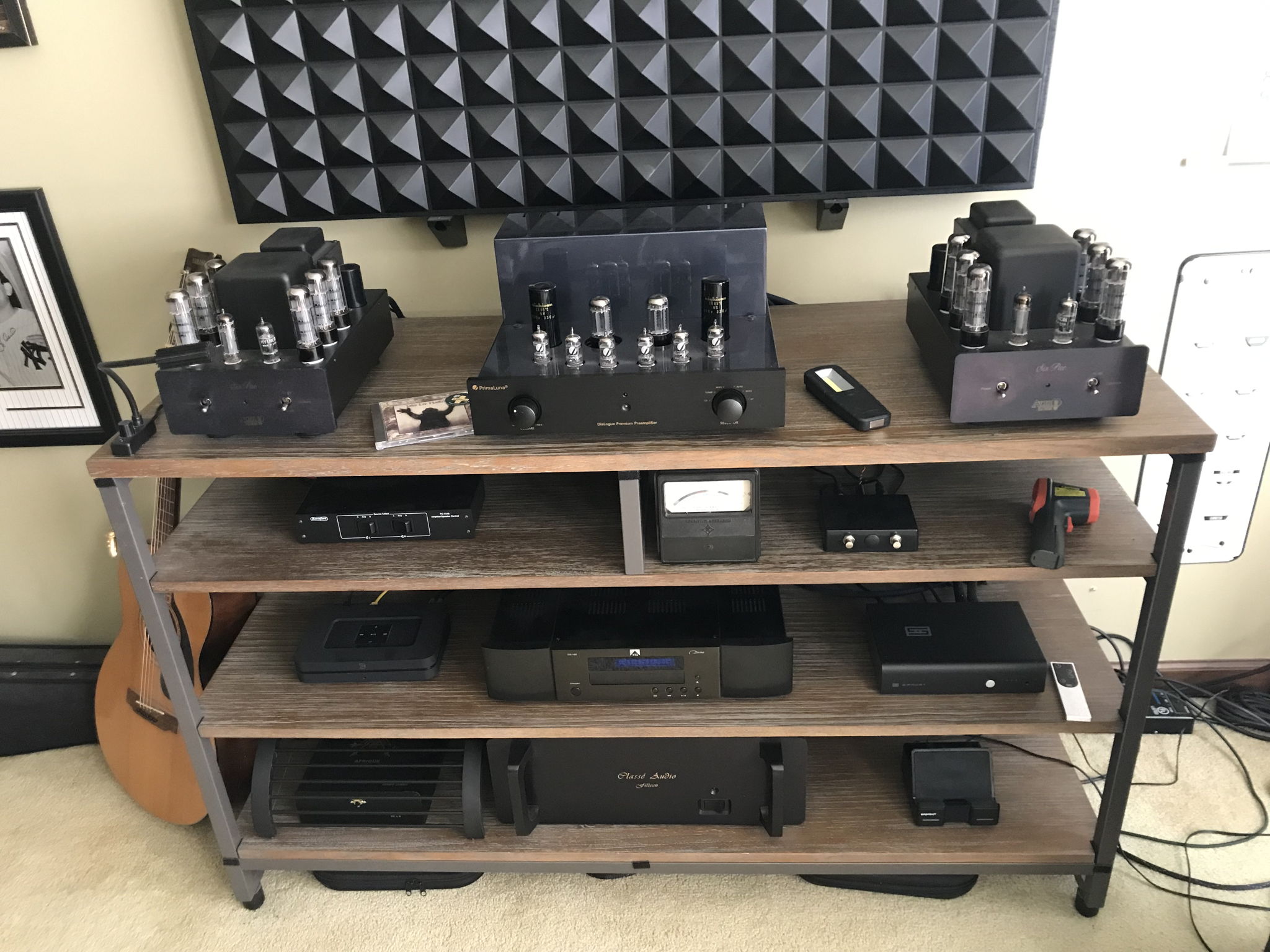 Equipment rack w/o screen