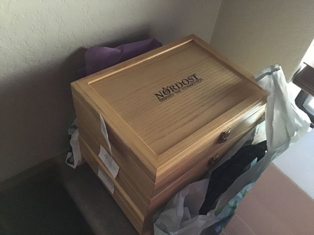 Nordost ( Original wooden boxes )