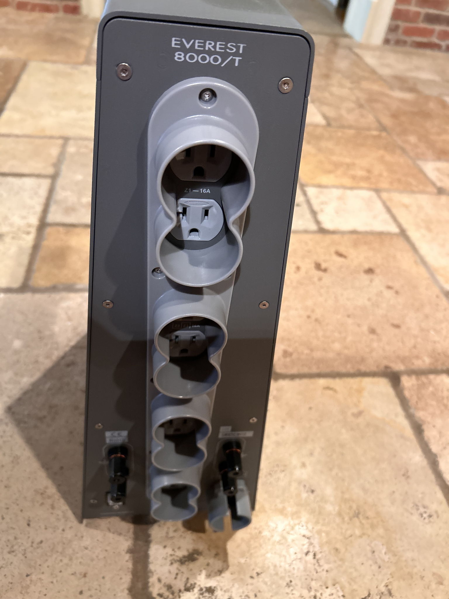 Shunyata Research Everest 8000  Power Conditioners (2 a... 5