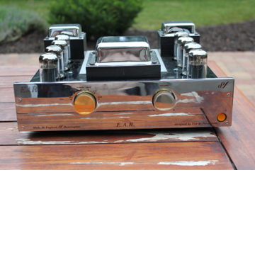 Ear Yoshino  834 Integrated Amp, 50w