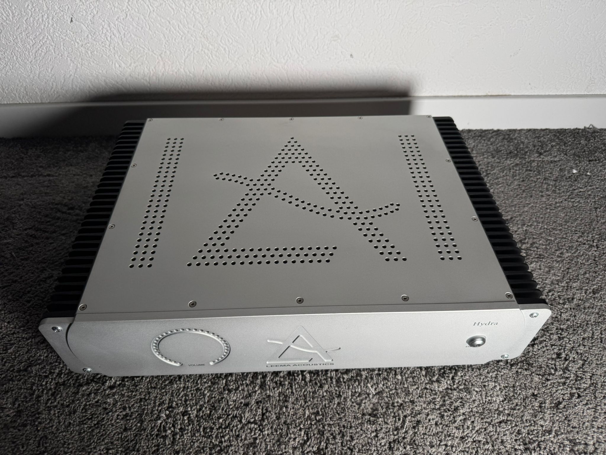 Leema Acoustics Hydra power amplifier in silver 2