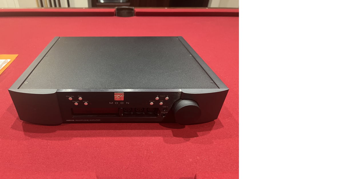 Moon audio headphone amp top