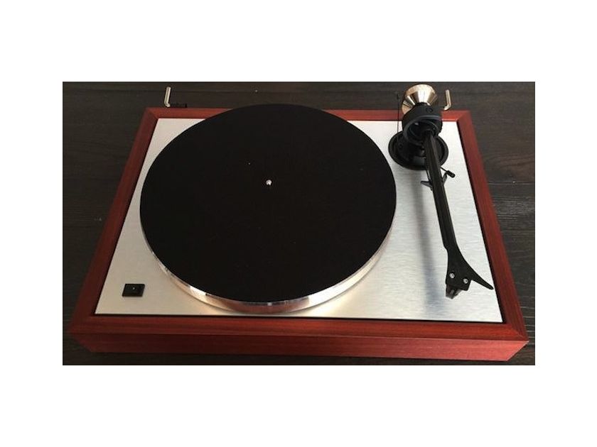Pro-Ject CLASSIC Turntable - Rosewood - 2 days old