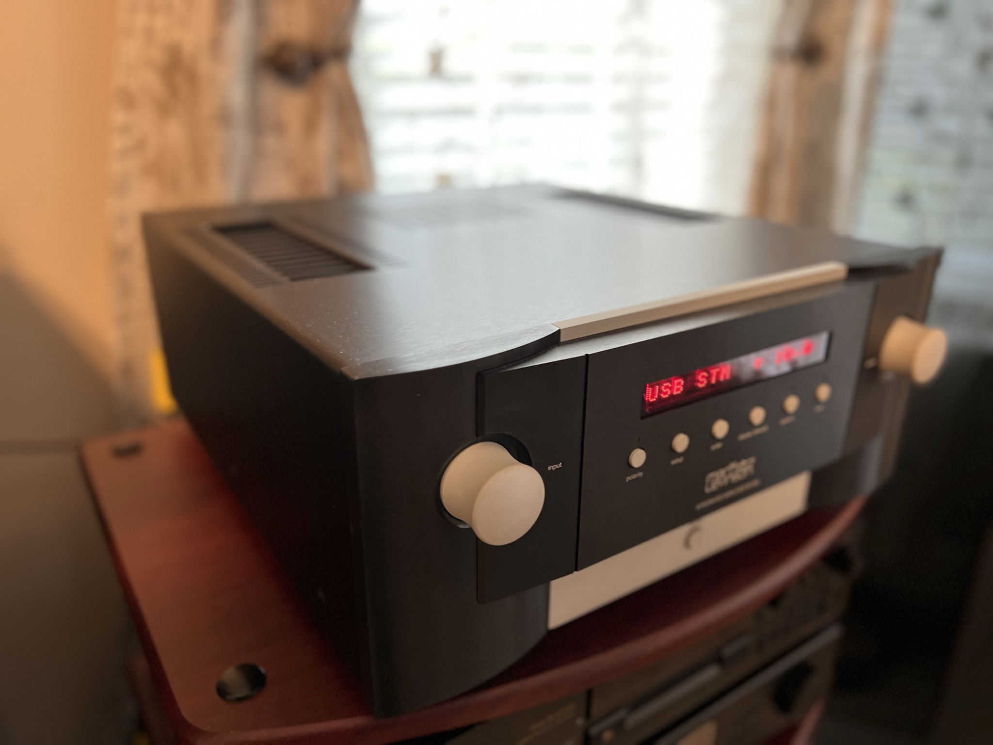 Mark Levinson No. 585 3