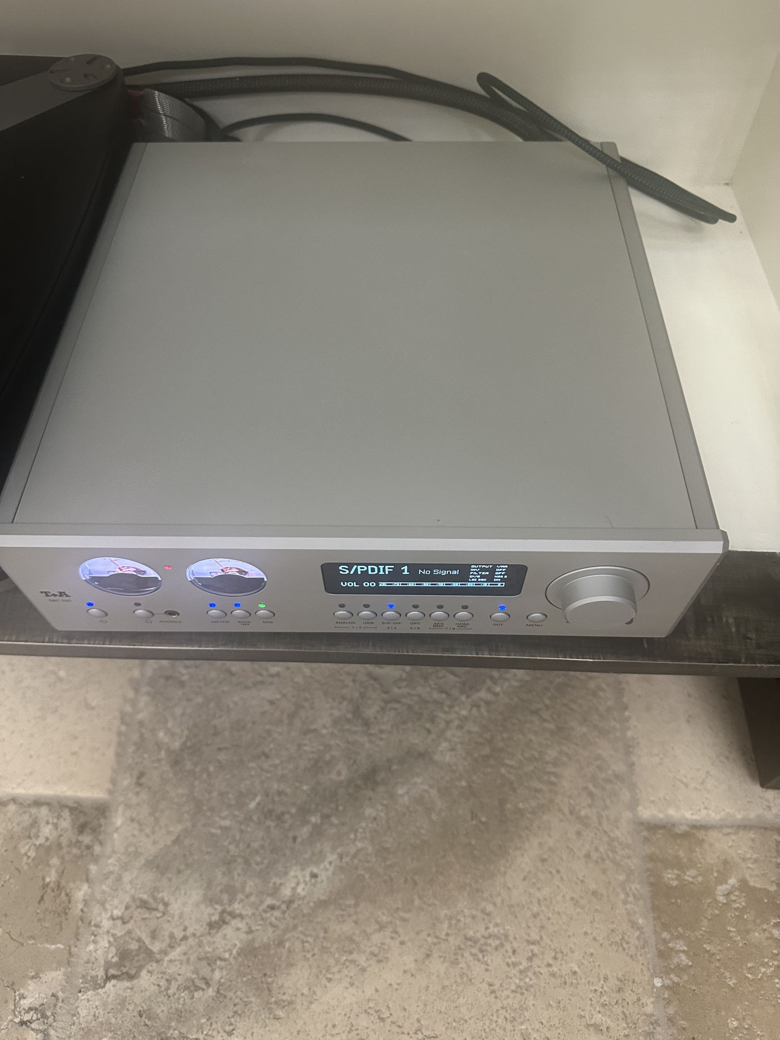 T+A Elektroakustik DAC 200 4