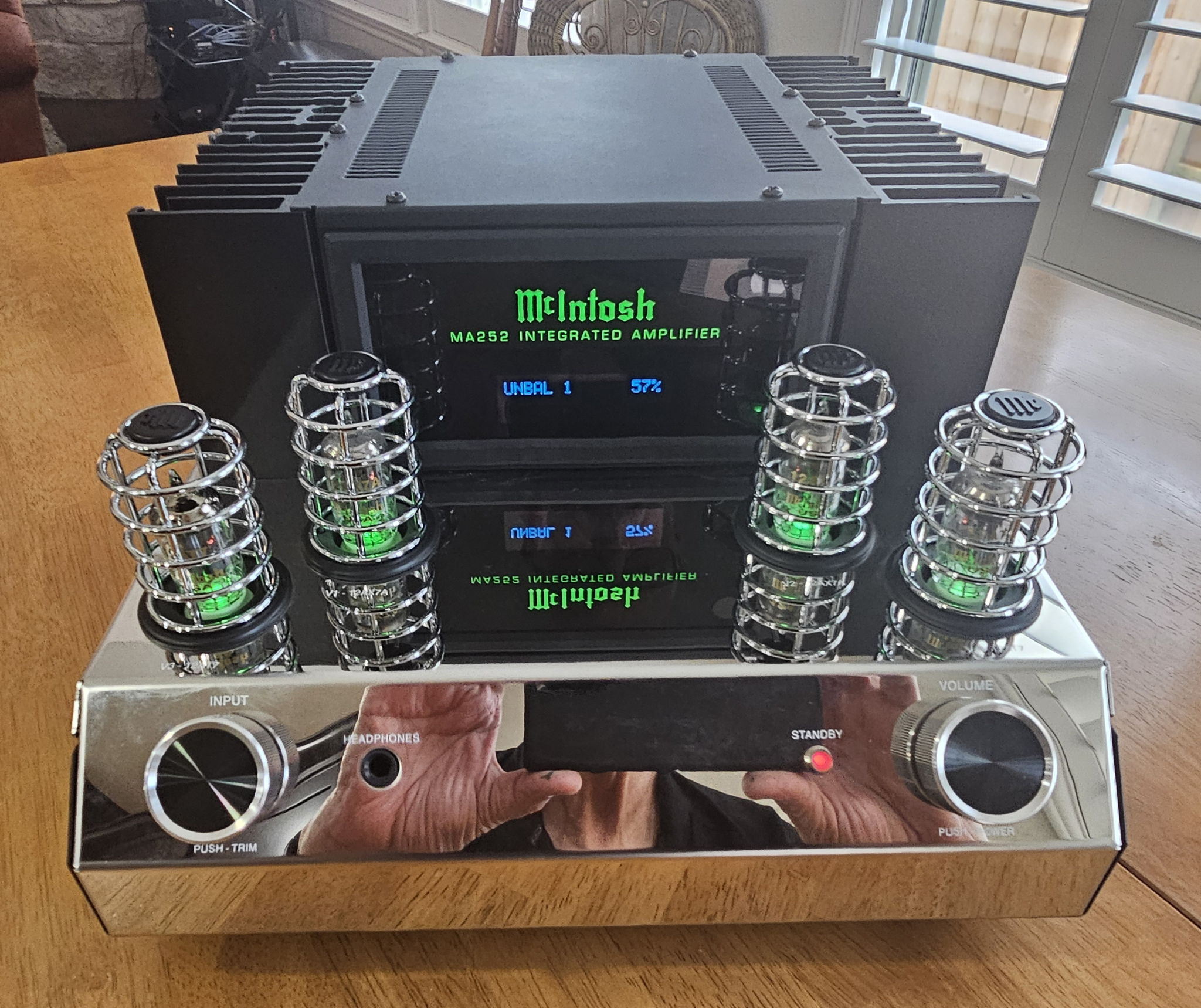 McIntosh MA252