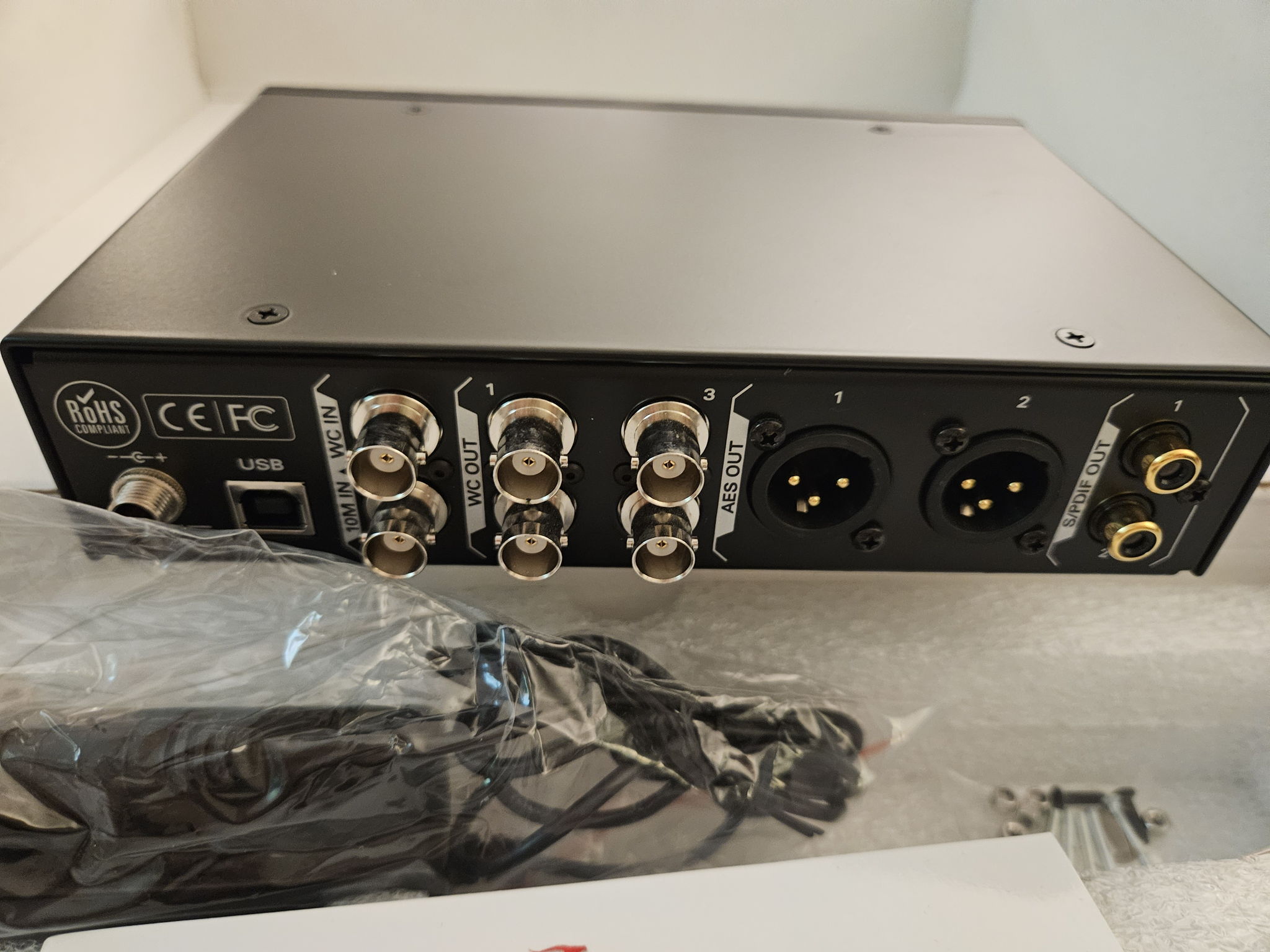Antelope Master Clock Liveclock Live Clock Opened box 2