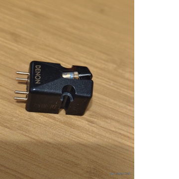 Denon  DL103GL Limited Edition Gold Coils